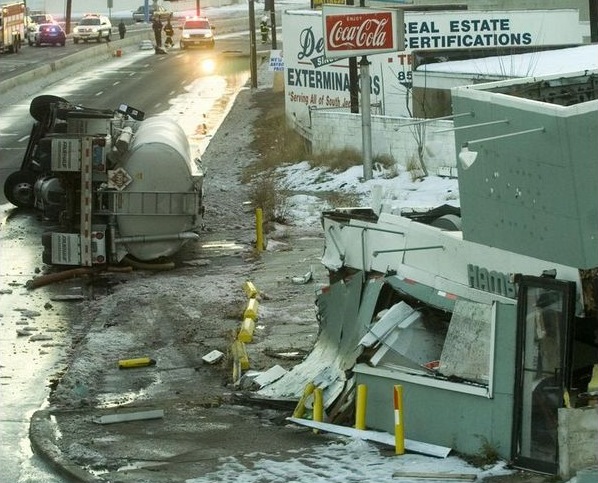 Crescent Boulevard at Federal Street, December 11, 2005
