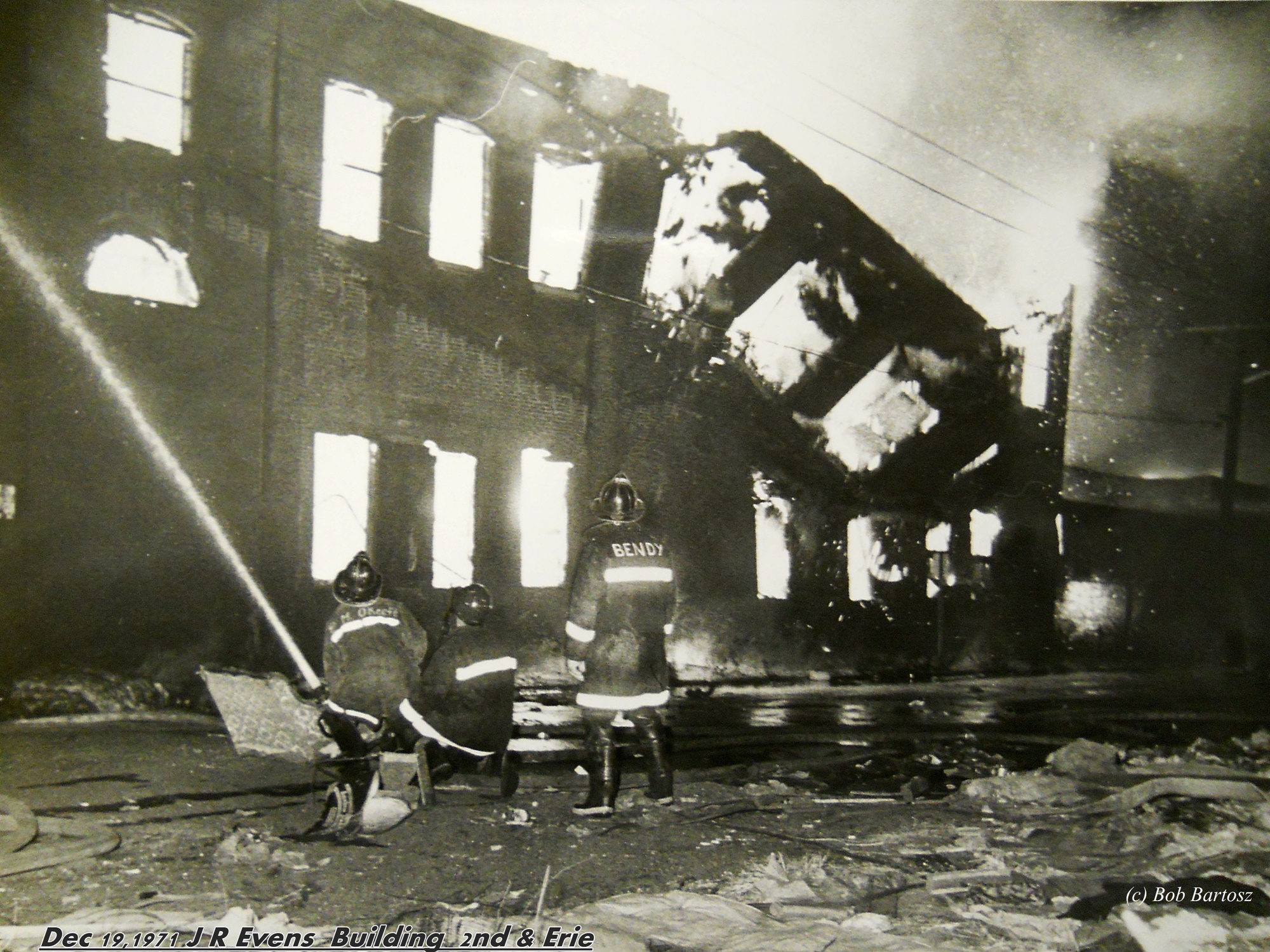 Evans Company fire scene. Photo by Bob Bartosz.