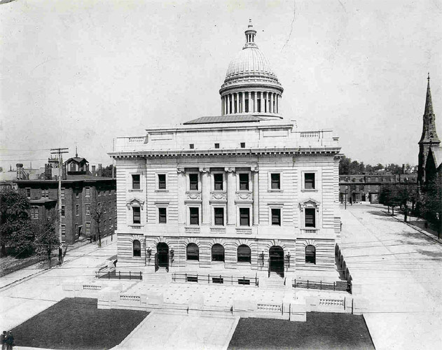 The new Camden County Courthouse after completion, 1906