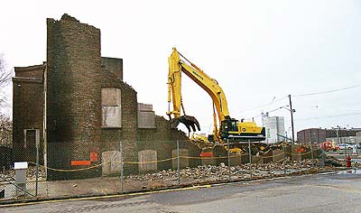 Southeast corner of South 4th Street and Jefferson Street — General Gas Mantle Company building demolition