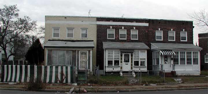 830–834 Morgan Street, December 24, 2002