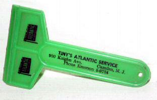 900 Kaighn Avenue, Tiny's Atlantic Service Station