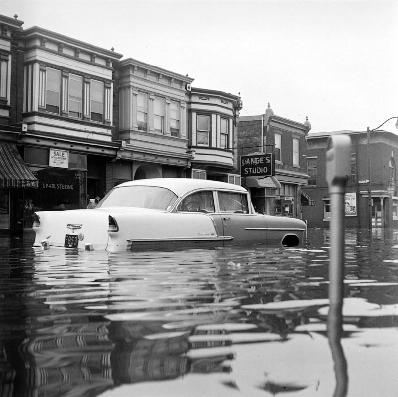 942-1006 Kaighn Avenue flood, August 11, 1958, Bob Bartosz (view 2)