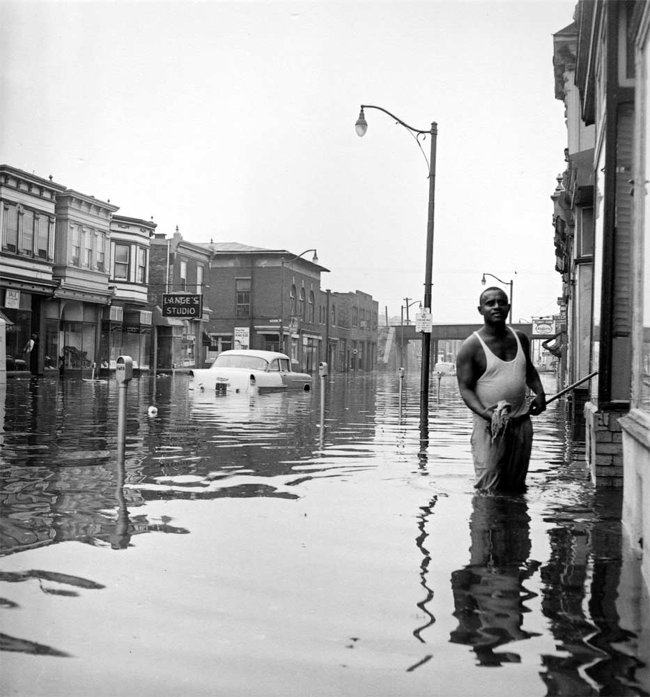 Kaighn Avenue west of Mt. Ephraim Avenue flood, August 11, 1958, Bob Bartosz (view 4)