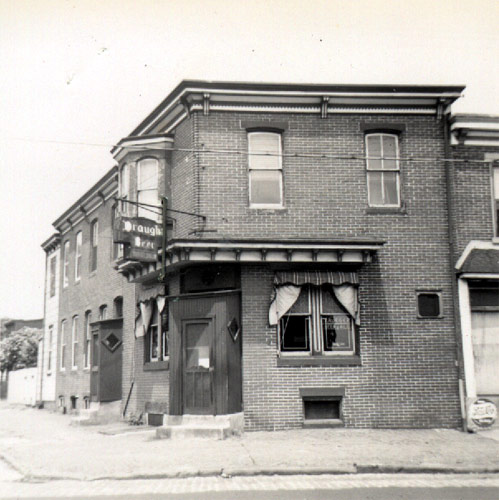 751 Ferry Avenue NE corner — Anderson Tavern, June 1951
