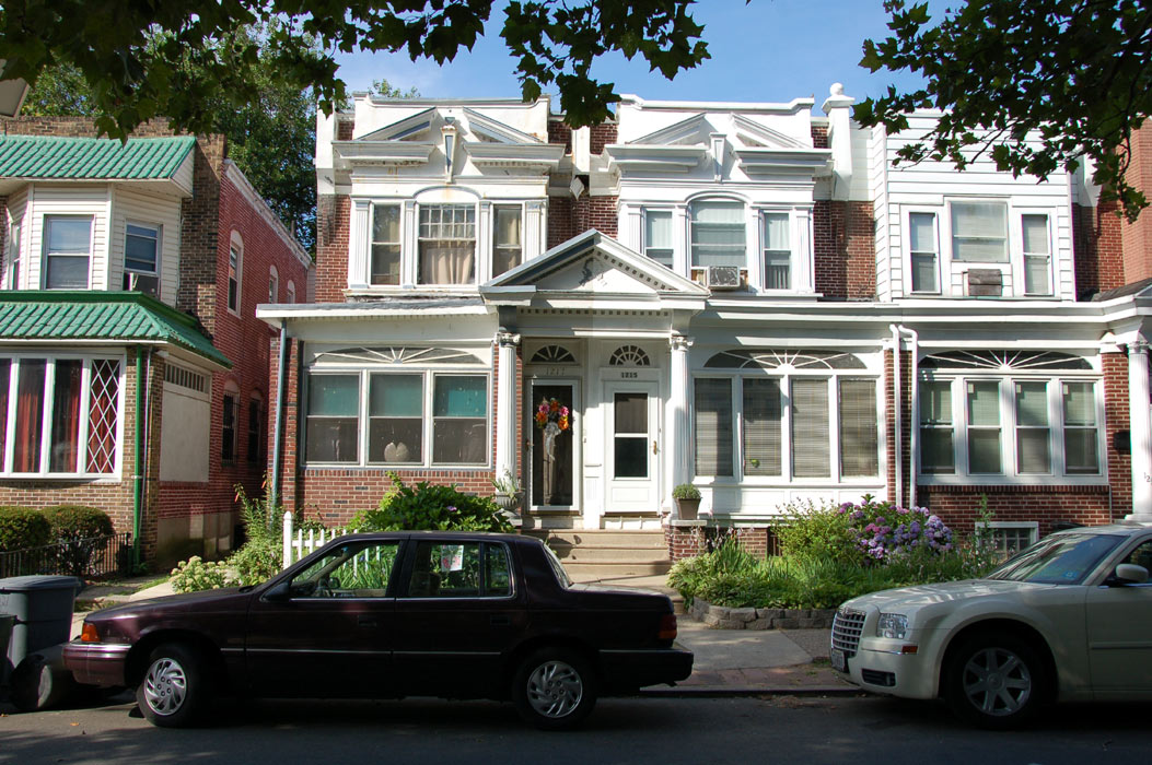 1215-1217 Langham Avenue, July 2, 2011