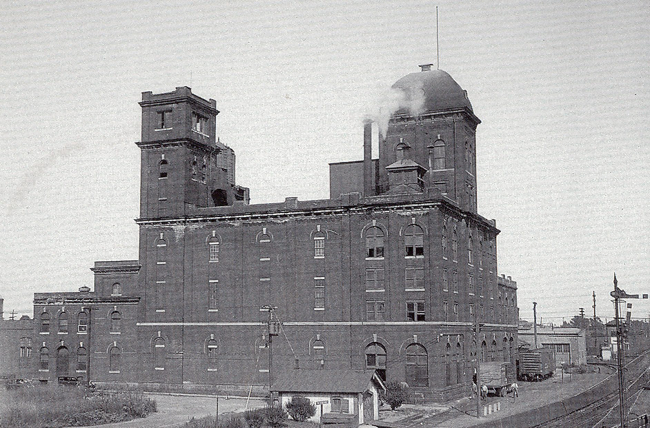 Camden Brewery at South 6th Street and Bulson Street, 1950s