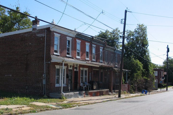 Neighbors at 2310–2312 South 9th Street, Rodenbaugh and Romaine families, 2014
