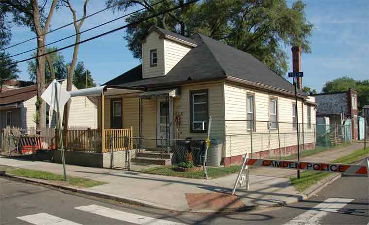 Northwest corner of Tulip Street and South 9th Street — 879 Tulip Street