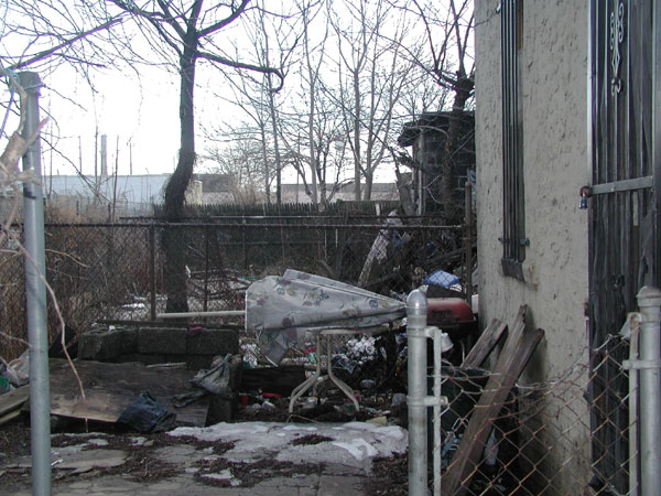 2000 Arlington Street, Death of Arlington — February 7, 2004