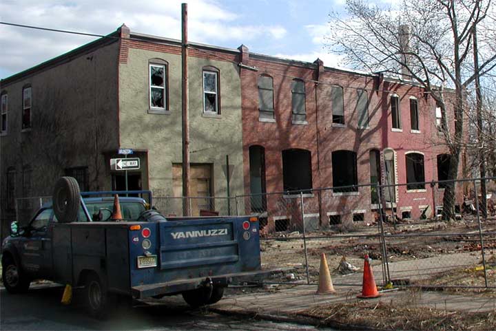 2000–2008 Arlington Street, Death of Arlington — February 7, 2004