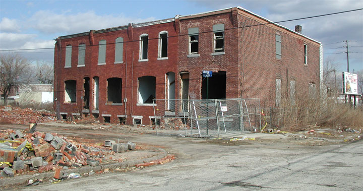 2048–2054 Arlington Street, Death of Arlington — February 7, 2004