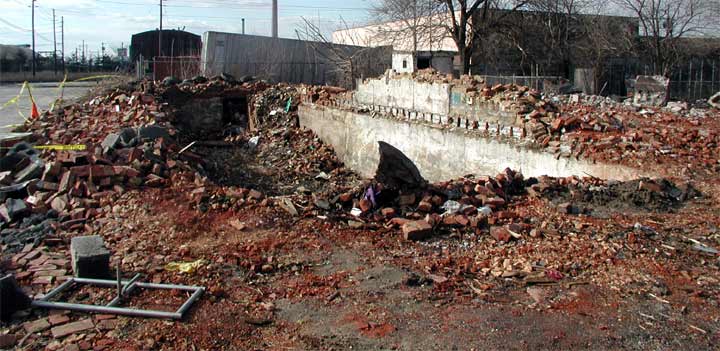 2051 Arlington Street — February 7, 2004