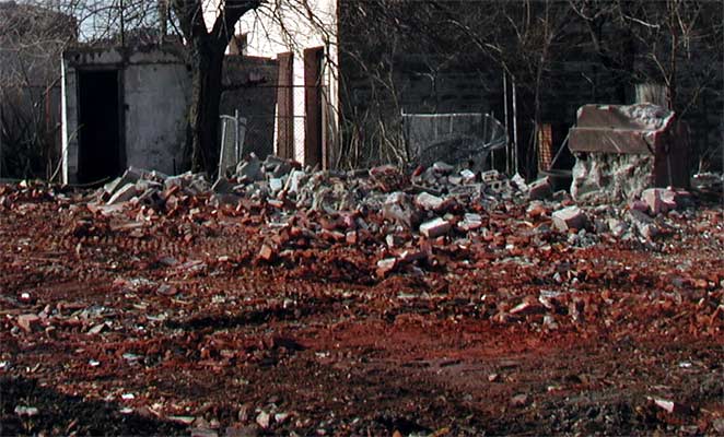 Last house standing on Arlington Street — February 7, 2004