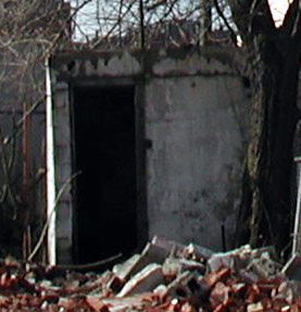Last house standing on Arlington Street — February 7, 2004