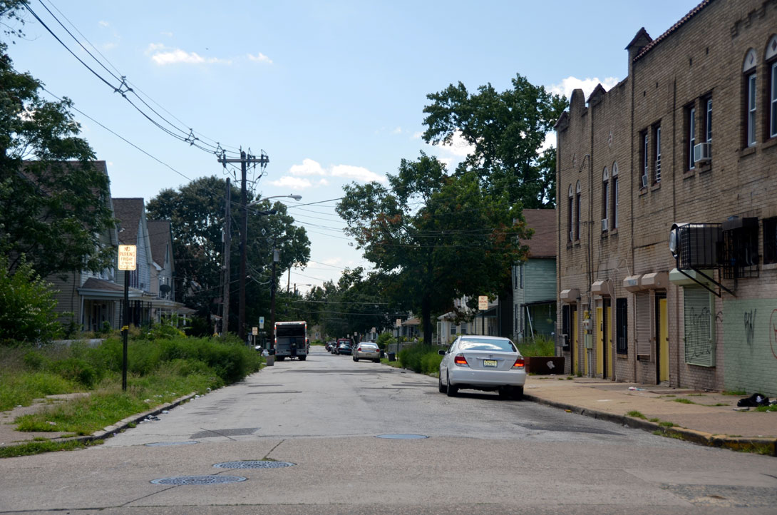 Looking south on South 34th Street from Federal Street no.2, August 22 2011