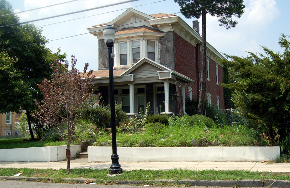 1525 Baird Avenue, August 2, 2006