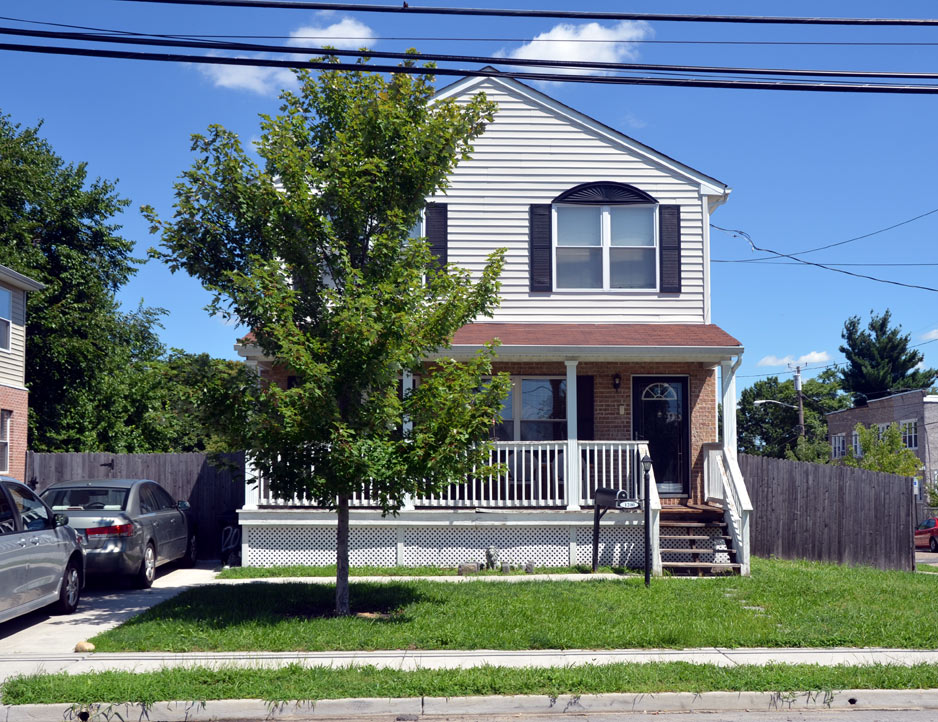1200 North 28th Street, new construction early 2000s, August 22, 2011