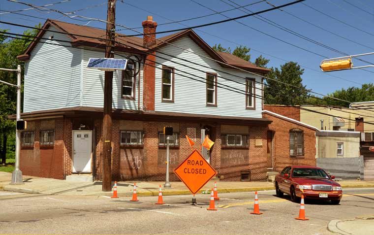 River Road at North 27th Street, looking northwest, August 2011