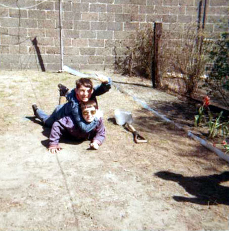 Jacek and Zenon Rykala, Mechanic Street backyard