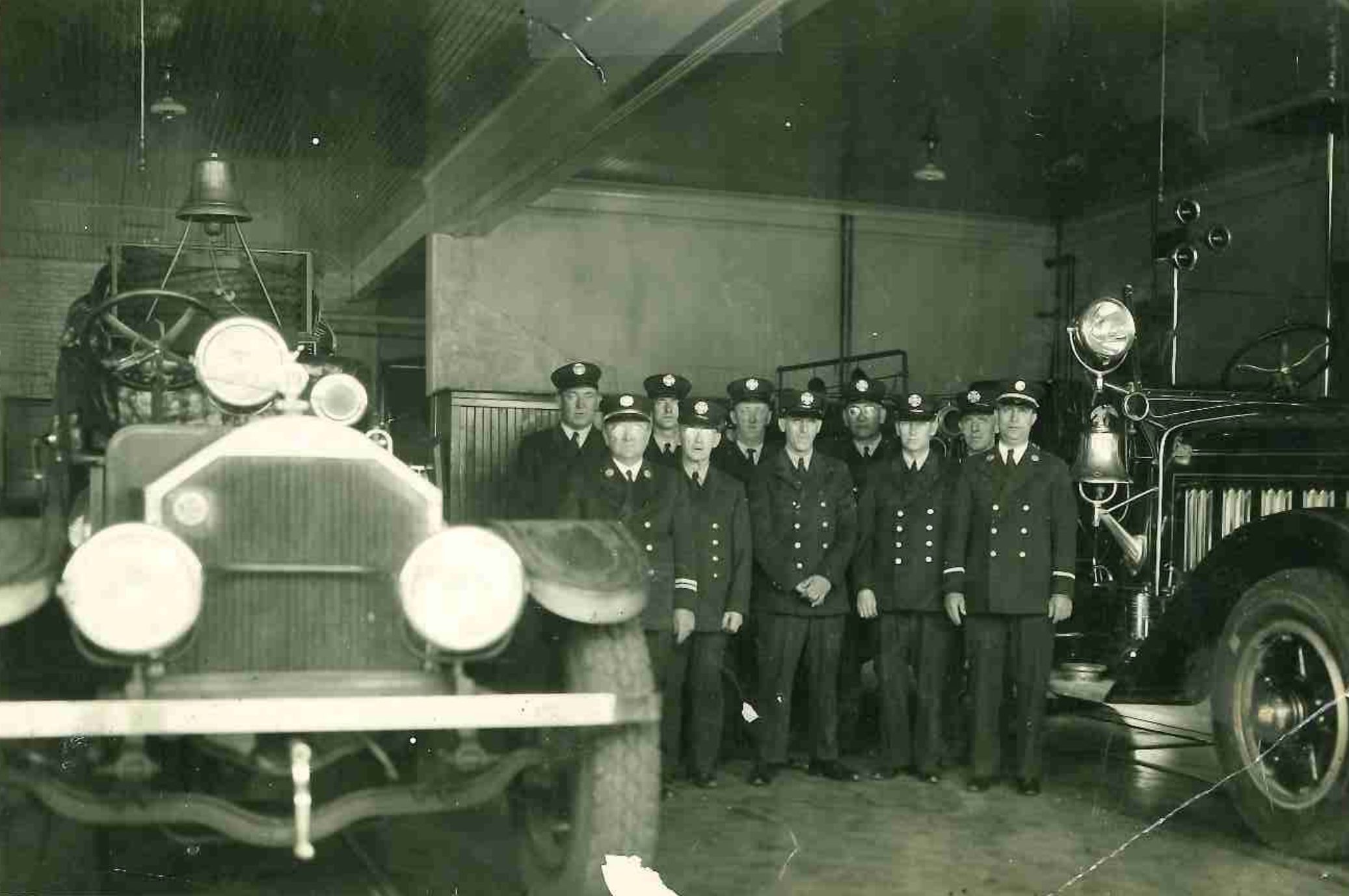 Ladder Company 3 and Engine Company 9, circa 1946