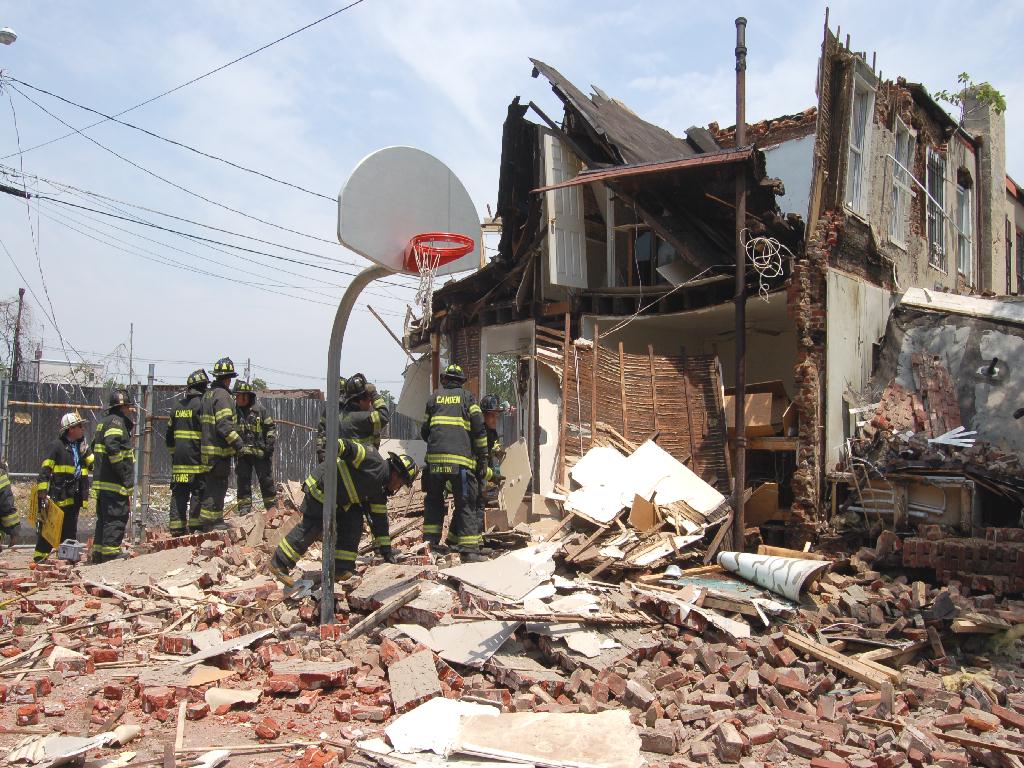 620 Sycamore Street fire, June 17, 2006