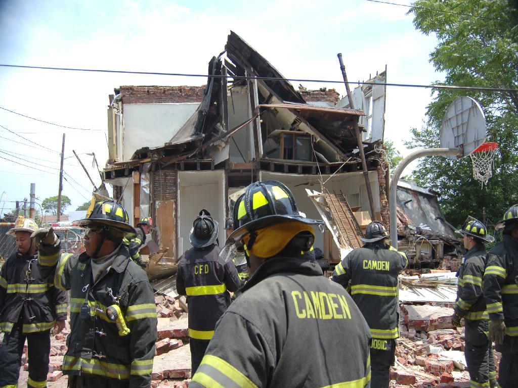 620 Sycamore Street fire, June 17, 2006