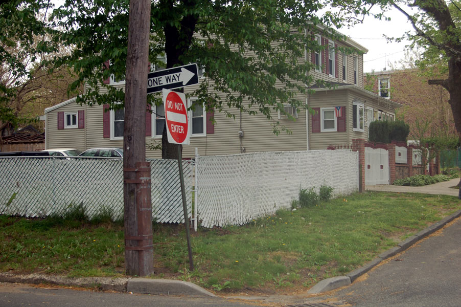 Southeast corner of North 29th Street and Cleveland Avenue, May 11, 2007