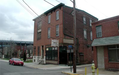 609–611 North 2nd Street, April 1, 2004