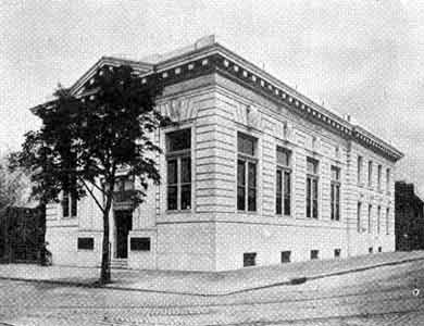 National State Bank at North 2nd and Market Streets, 1915