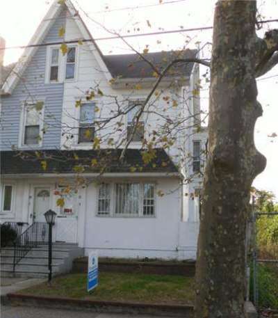 17 North 32nd Street, photograph taken 2013