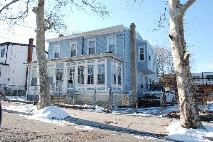 137 North 33rd Street, photograph from 2011
