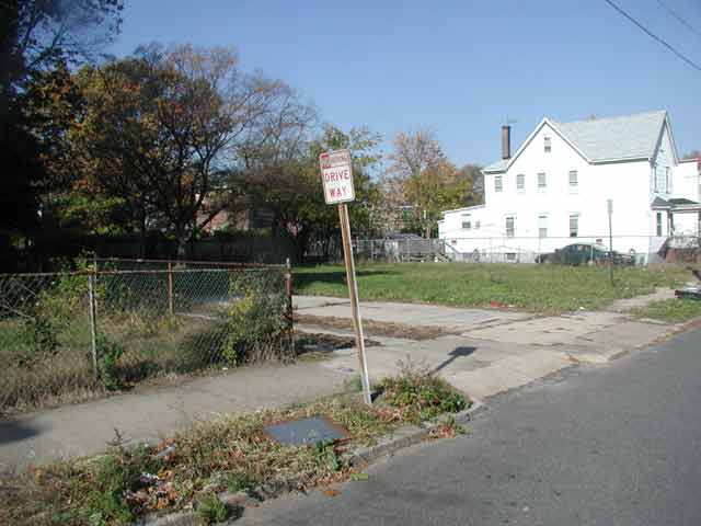 29 North 33rd Street, November 2005