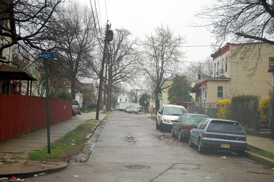 Looking south along North 35th Street from Merriel Avenue — April 3, 2009
