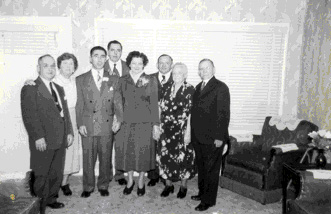 Leslie Willmott & Alice Poganitz wedding photo, mid 1950s