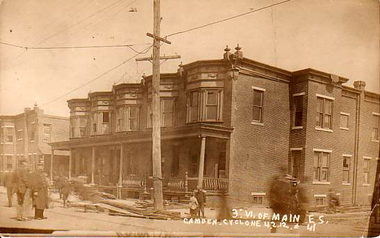 626, 624, 622, 620 & 618 North 3rd Street. April 2, 1912.