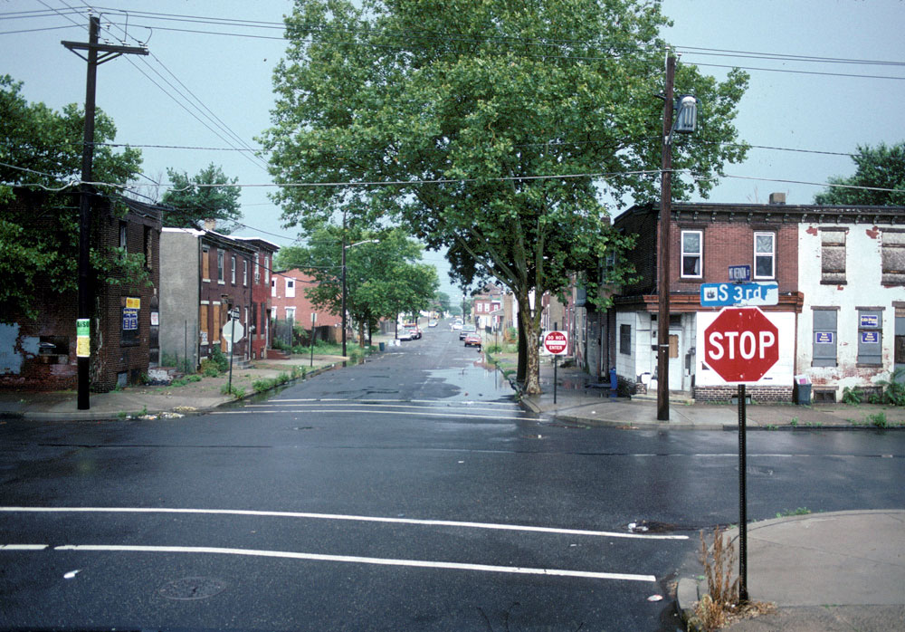 Intersection of South 3rd Street & Mt. Vernon Street. Looking East on Mount Vernon from the 200 Block - August 2011. Southwest Corner - August 16, ...