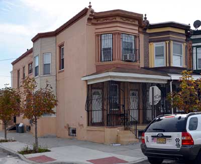 900 block of North 4th Street