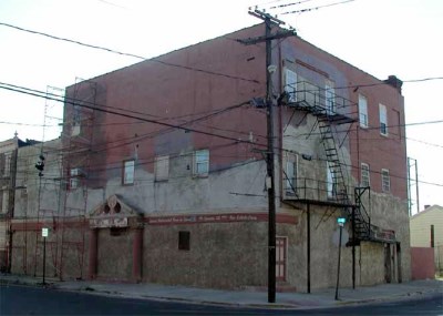 901–907 South 4th Street, southwest corner